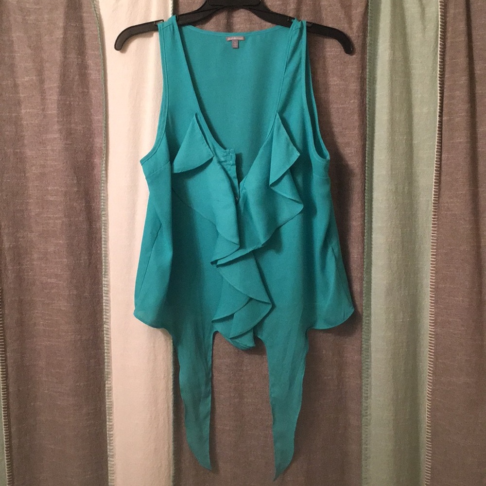 Mint green top